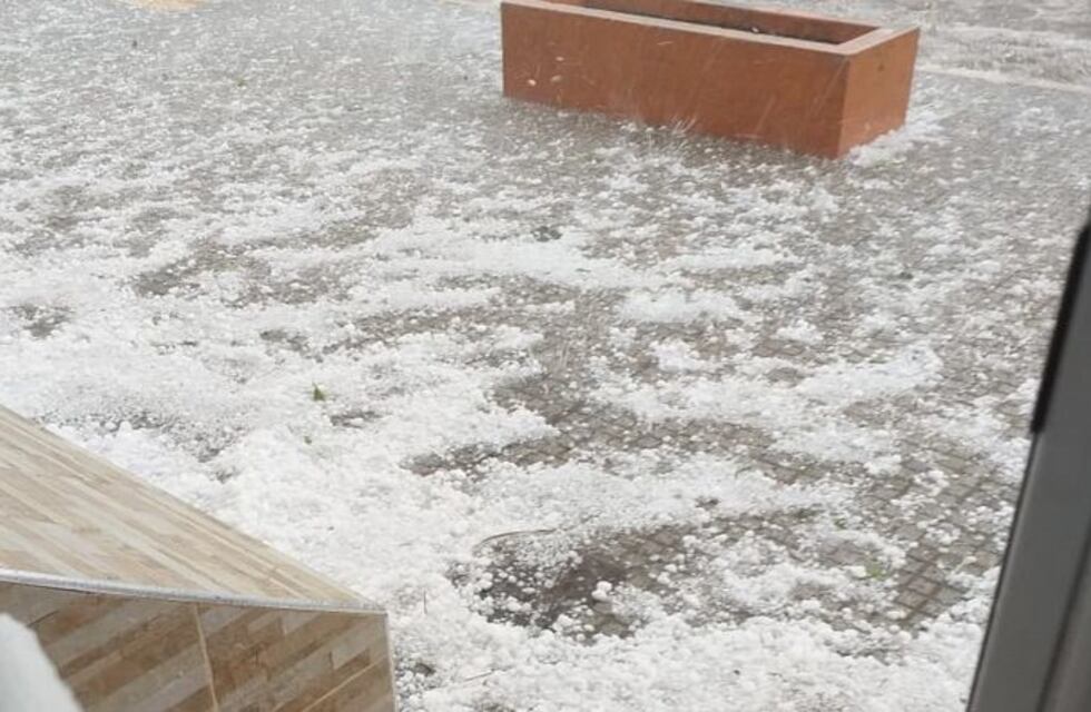 Fuerte pedrea en Alcira Gigena