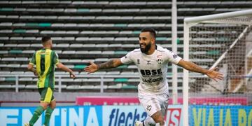 Jonathan Herrera (Foto: @CACCSANTIAGO)