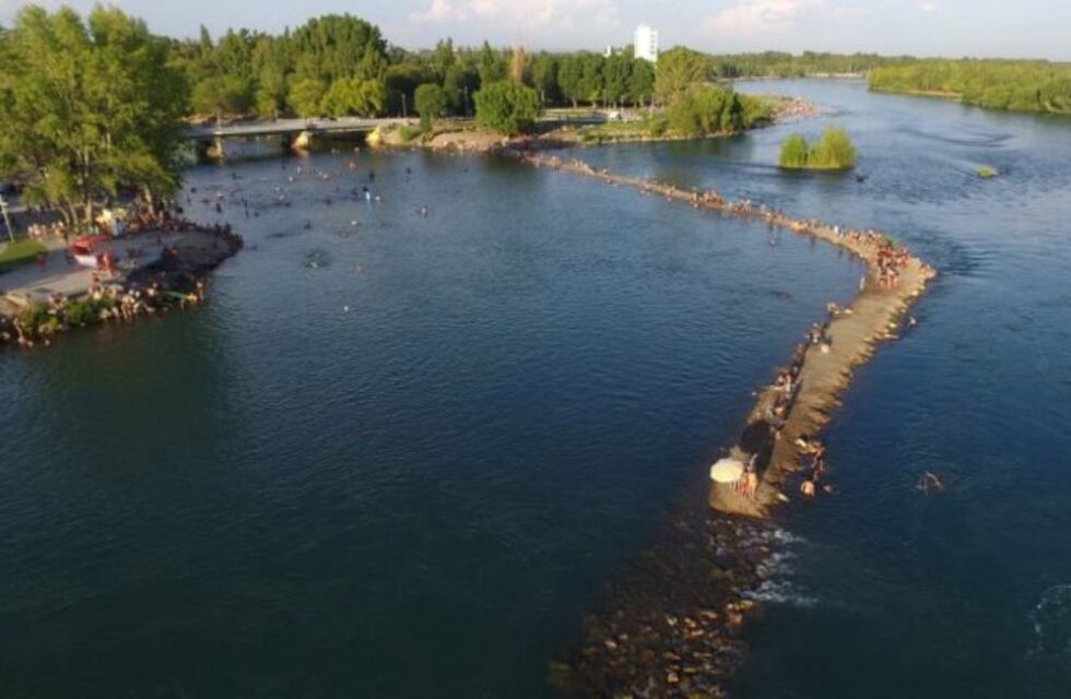 En una semana, rescataron a 39 personas de las costas del Limay