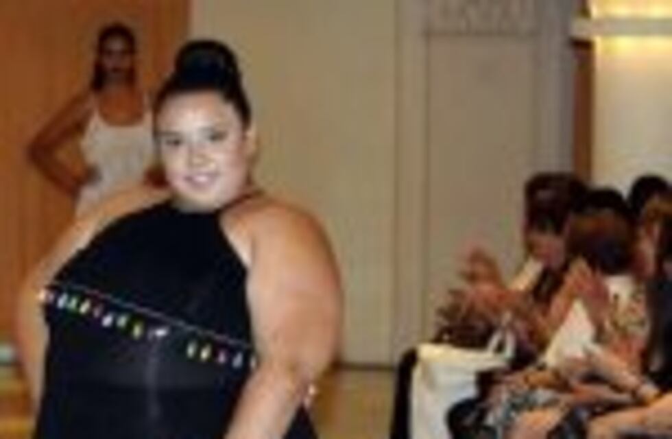 Por amplia mayoría eligieron una reina distrital de talle grande