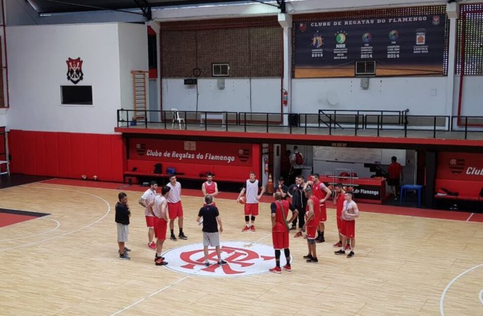 Müller: "Estamos en una situación difícil, con tres equipos de Brasil, pero vamos a intentar clasificar"
