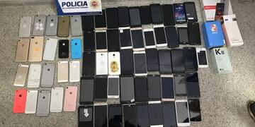 Secuestraron más de 50 celulares en Córdoba\u002E