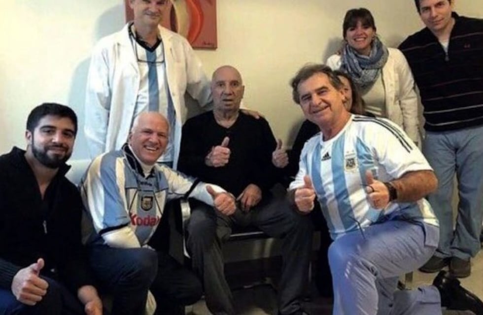 La salud de Carlos Bilardo: le dieron nuevamente el alta e iniciará la rehabilitación