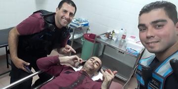 Balearon a un policía en la cabeza para robarle el arma