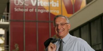 Dr\u002E Yannis Yortsos, Decano de Ingeniería de la Universidad del Sur de California (Medios UNT\u002EWeb)