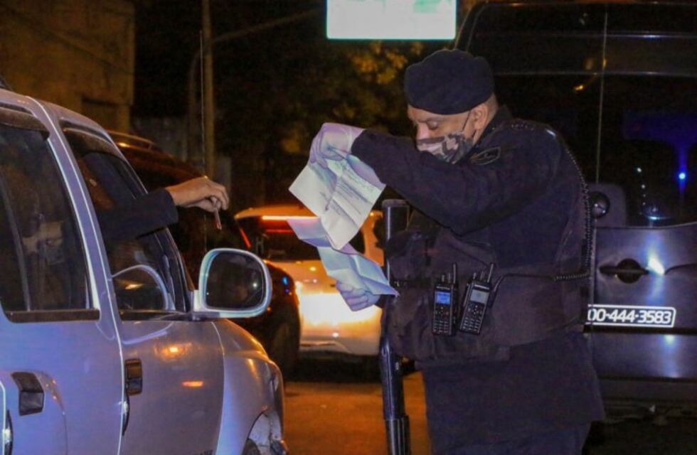 Terminó 10 horas preso por ir a la ferretería a dos cuadras de su casa