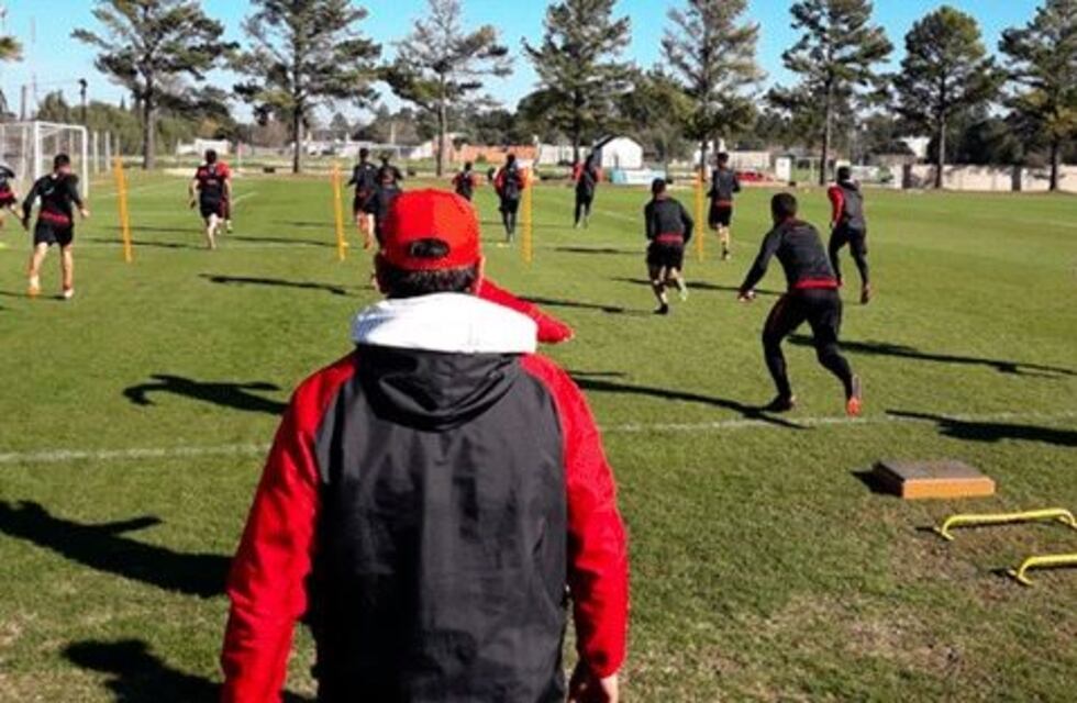 Patronato realiza un cambio obligado para recibir a Racing