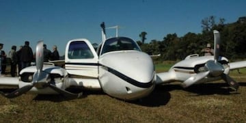 La avioneta en la que viajaba el ministro de Agricultura y Ganadería de Paraguay, Luis Gneiting\u002E (Foto: El Territorio)