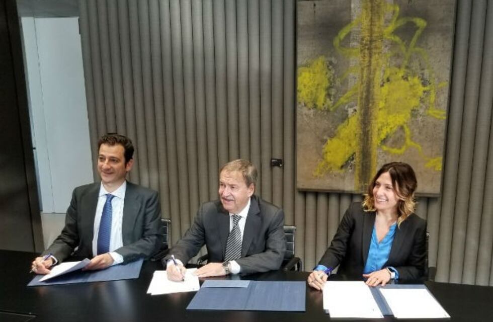Schiaretti firmó en Madrid un convenio para construir hospitales y escuelas en Córdoba