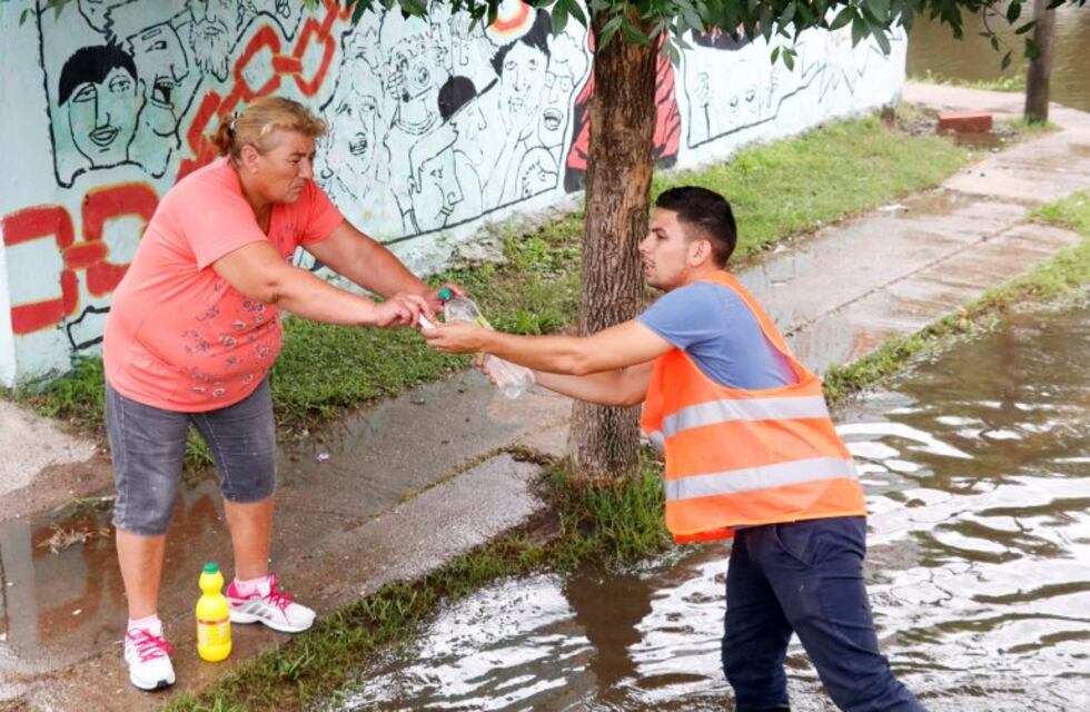 Hoy comienza el retorno a casa de familias evacuadas por la inundación