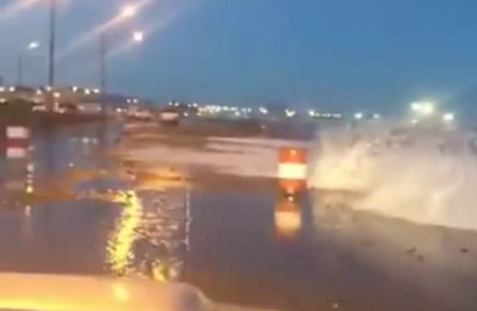 Vuelven a cortar la Avenida Ducós por marejada