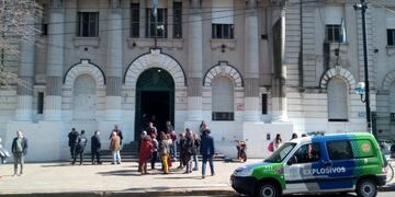 Nueva amenaza de bomba en La Plata\u002E