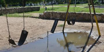 Muchas de las plazas emblu00e9maticas de la ciudad muestran deterioro\u002E