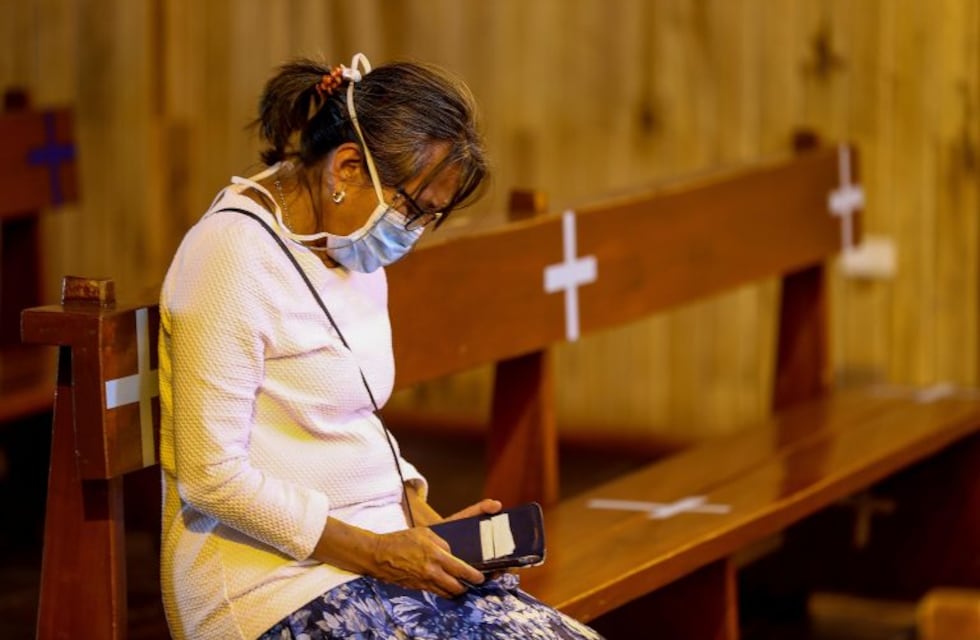 Críticas por el cierre de Iglesias: “¿Por qué mejor no previenen fiestas clandestinas?”