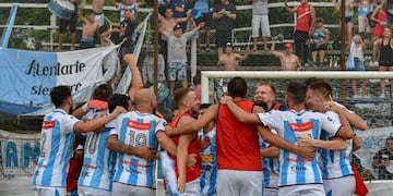 Equipo JUVENTUD UNIDA\nCrédito: Juventud Unida