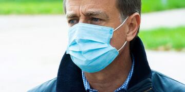 Rodolfo Suarez barbijo, coronavirus mendoza