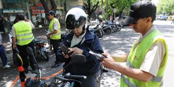 Ingenioso descargo de una multa