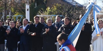 Acto 9 de Julio gobierno de Mendoza en La Paz