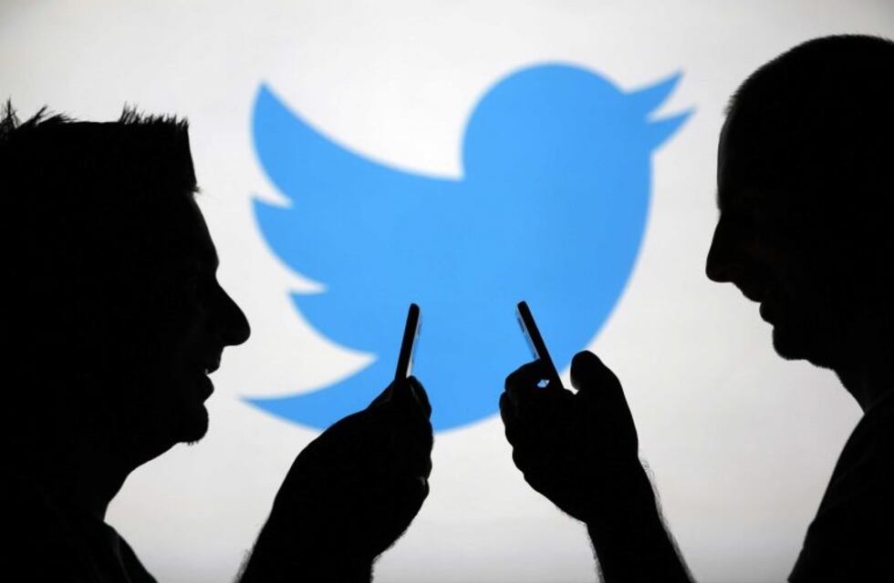 Sobreseen a "tuiteros" que habían escrito contra el presidente Macri