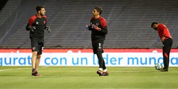 Ramiro Macagno (izquierda) reemplazará al ex Vélez\u002E (@canoboficial)