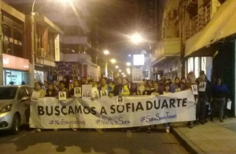 "Nos falta Sofía": la movilización que convocó a cientos de nicoleños en Plaza Mitre