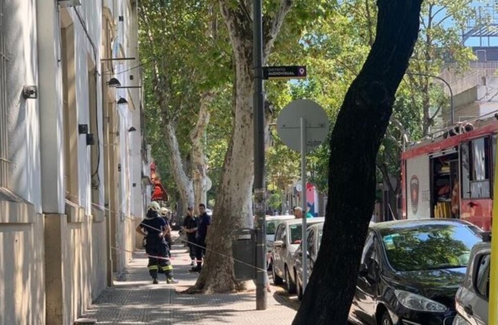 La nena de cinco años que cayó de una ventana de un colegio en Palermo "sigue estable", informaron