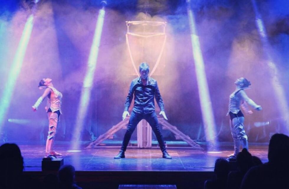 Carlos Paz: el mago Matus hizo desaparecer un camión de caudales y regaló 100 mil pesos