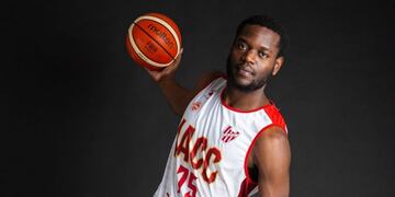 Raasean Davis cortado de Instituto\u002E