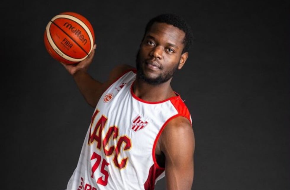 Raasean Davis se desvinculó de Instituto