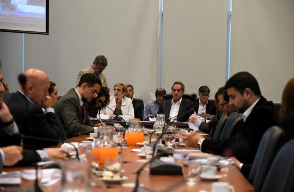 Congreso: leyes demoradas cuatro meses y diputados que se tratan de "tonta" y "cerebro de mono"