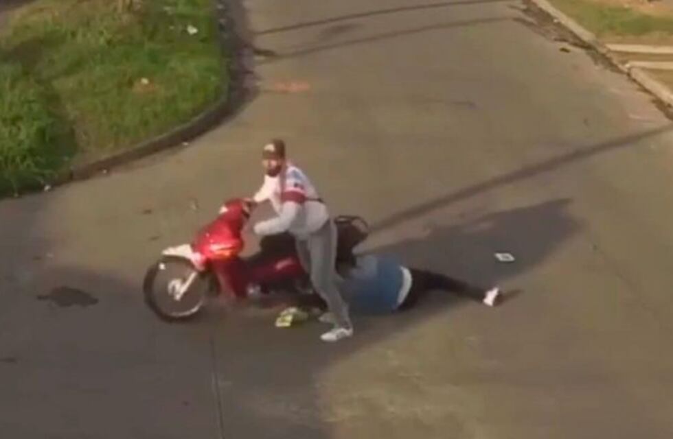 Detuvieron al motochorro que arrastró a una mujer en Loma Hermosa