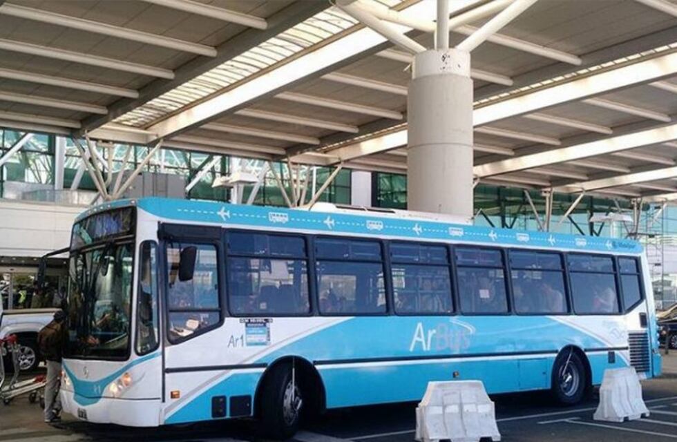 Dejó de funcionar ArBus, el servicio que conectaba Ezeiza y Aeroparque
