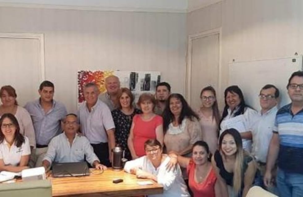 Salud organizó la formación de recursos humanos y el plan de vacunas