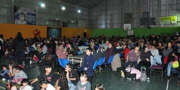 Exitoso festival folcklórico de la escuela Huellitas del Sur