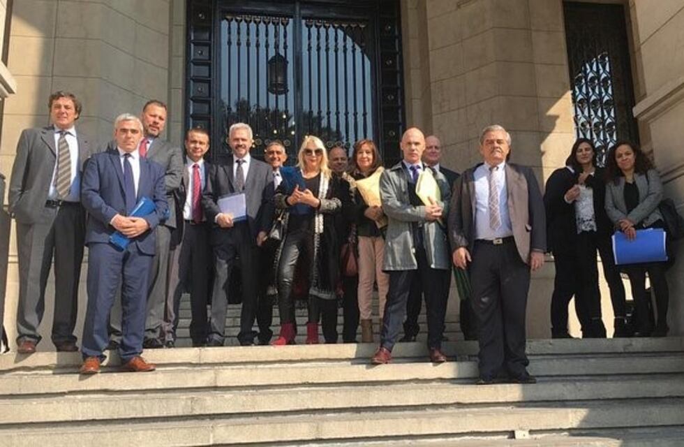 Tierra del Fuego y otras doce provincias demandaron a Macri ante la Corte Suprema