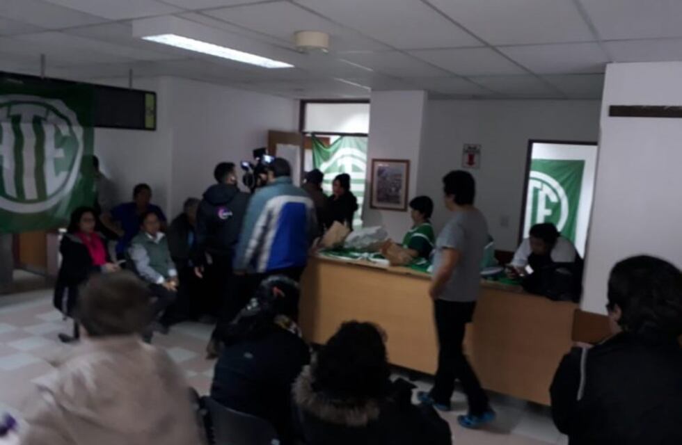 ATE: medida de fuerza por descuento en el arancelamiento