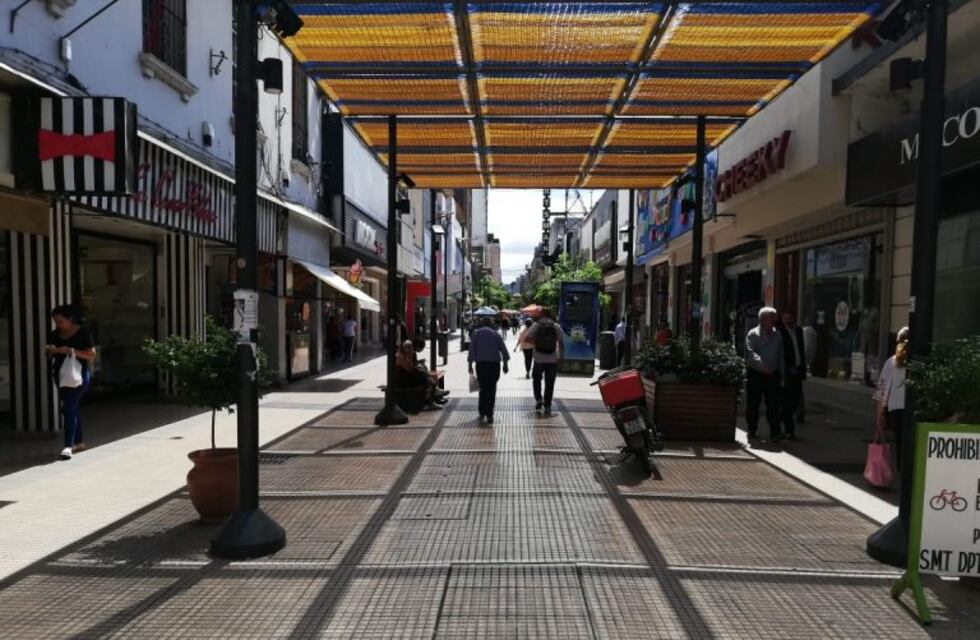 Advertencia a comercios e industrias