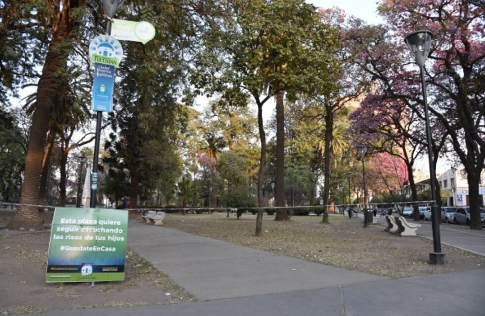 Coronavirus: seguirá restringido el acceso a parques y plazas en la Capital