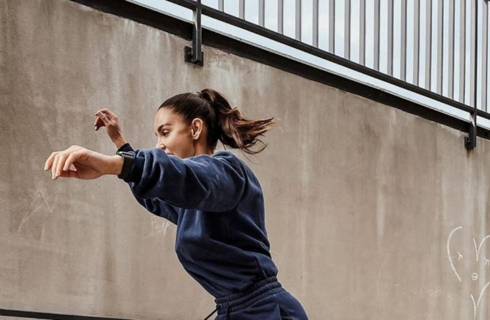 Con una foto al límite, la excliclista Lucia Javorcekova anunció que se suma a OnlyFans