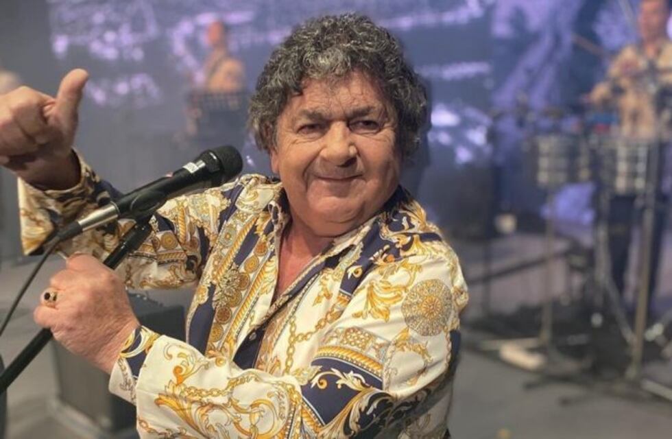 Los Palmeras celebraron alta de "Cacho" Deicas y reversionaron su último hit