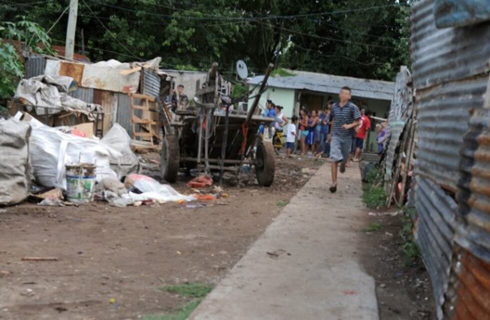 Condenaron a una pareja que asesinó con tres disparos en el pecho a un joven en barrio Ludueña