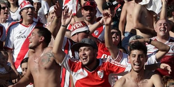 Un hincha de River se tatuó un código QR con los goles de la final ante Boca pero borraron el video\u002E (AFP)