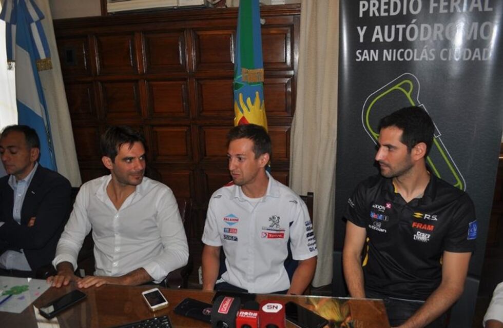 El sueño "fierrero" en marcha: se presentó oficialmente el Súper TC 2000 en San Nicolás