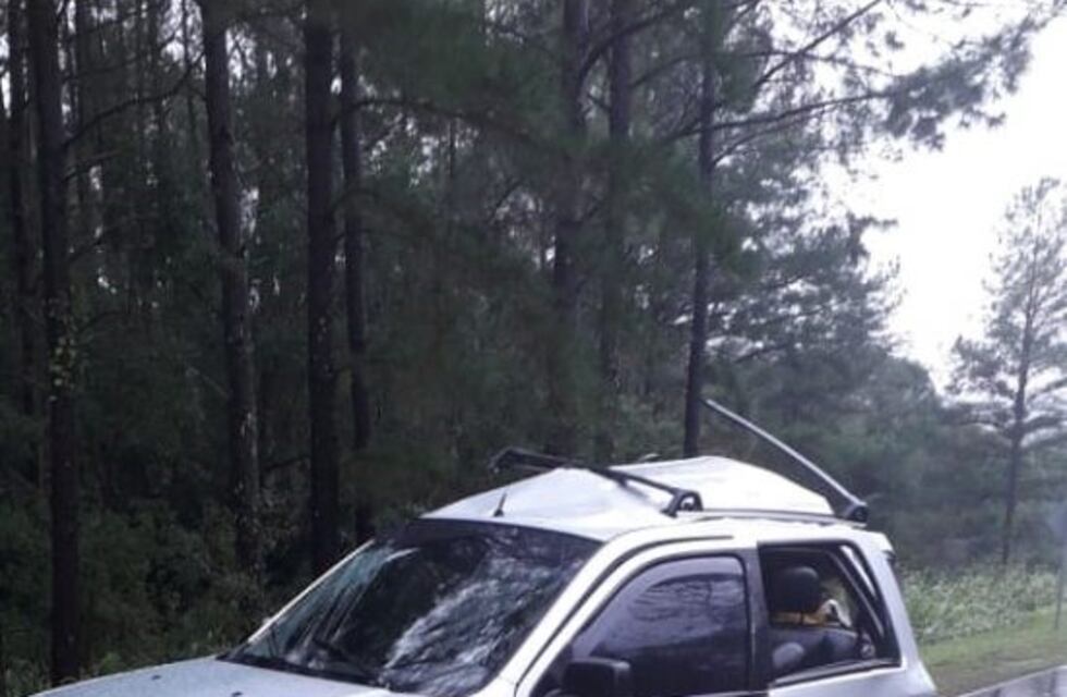 El despiste de un vehículo dejó tres lesionados