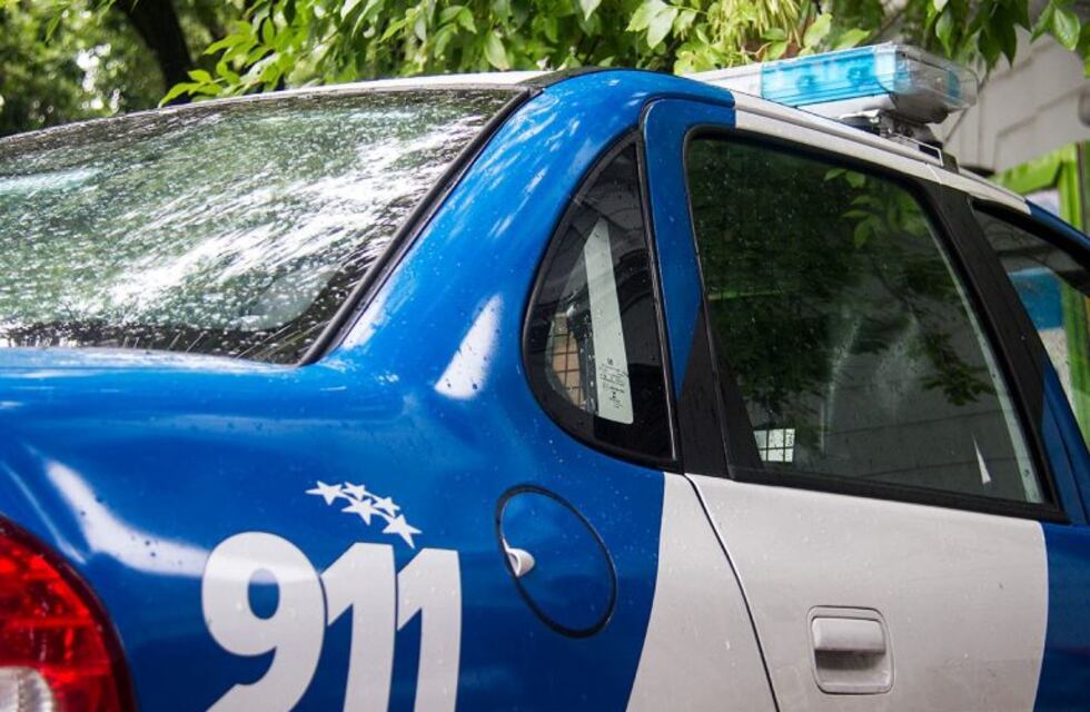 Eludieron un control, la policía los persiguió por zona norte y cayeron con dos escopetas a bordo