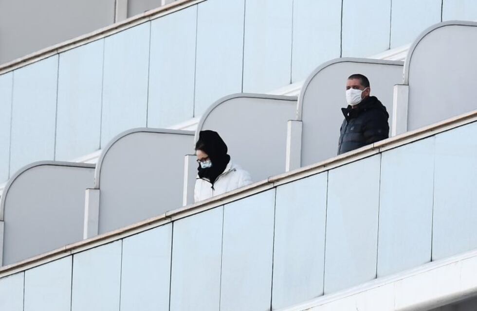 Informan que hay 65 nuevos infectados de coronavirus en el crucero en Japón