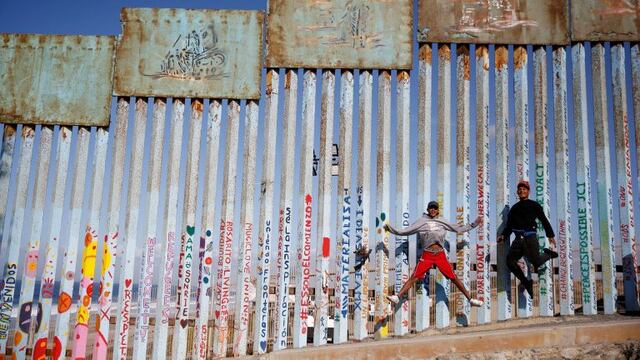 Migrantes de Honduras parten en caravana hacia Estados Unidos (REUTER)