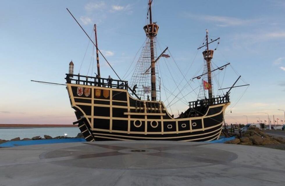 V Centenario: Primera vuelta al mundo Magallanes-Elcano