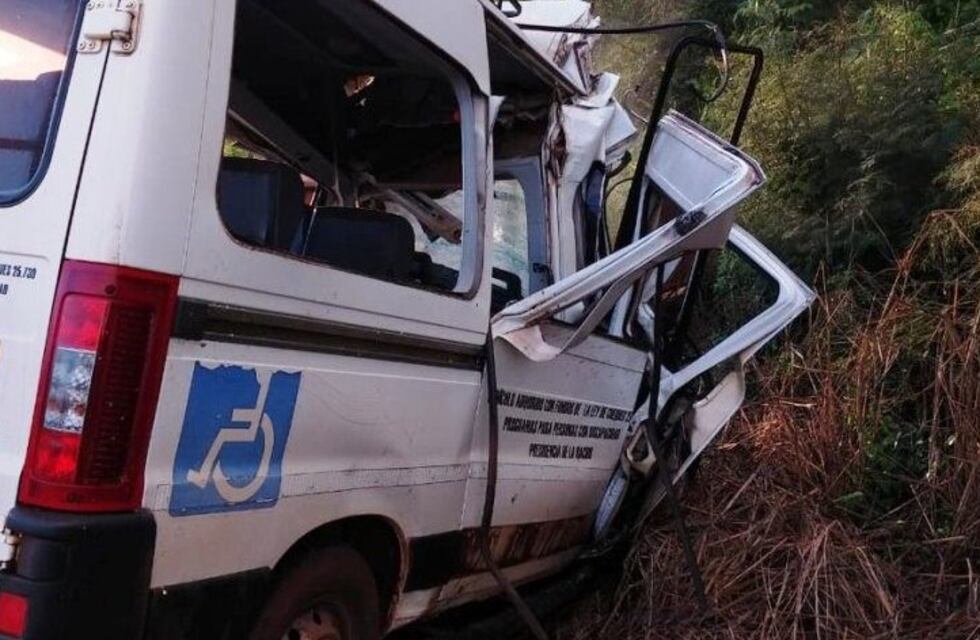 Choque frontal en Liniers deja como saldo un muerto y varios heridos