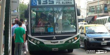 Colectivo de la Línea 135 (@ciudaddebondis)